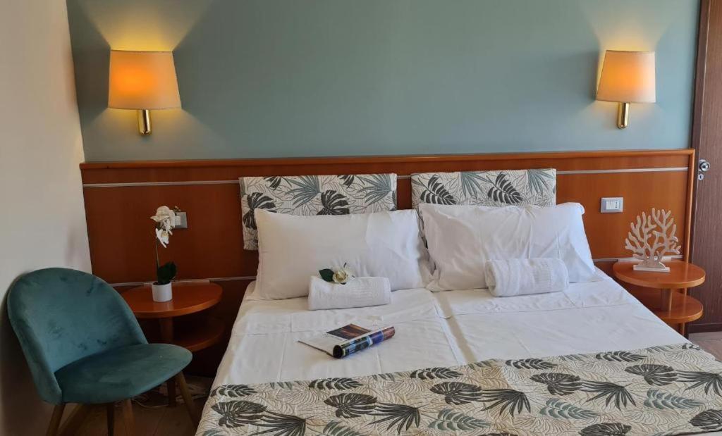 Hotel Eros Lignano Sabbiadoro Eksteriør billede